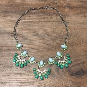 Green statement necklace